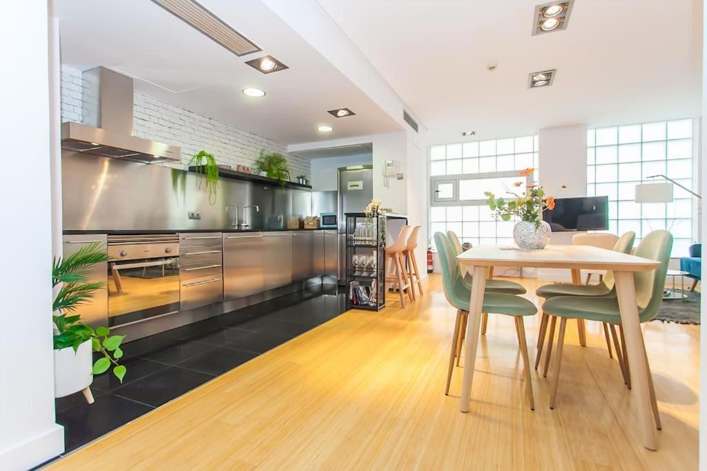 Atocha, Precioso Piscina Y Parking At Lavapies Apartman Madrid Kültér fotó